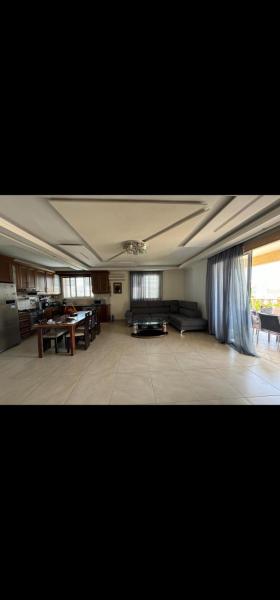 Two bedroom apartment for rent per day